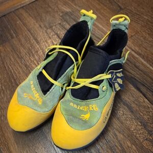 La Sportiva Kids Climbing Shoes - Yellow and Green